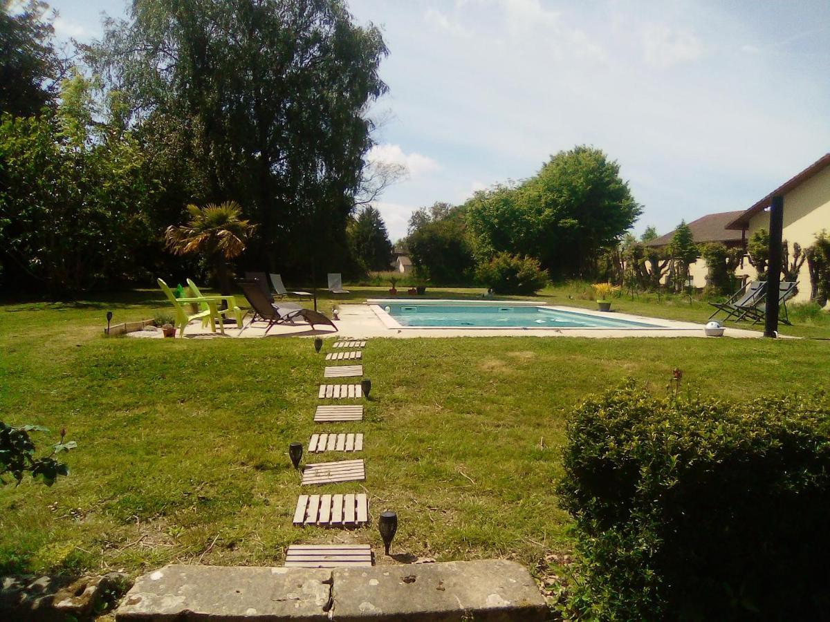 La Villa Du Bearn Garlin Exterior photo